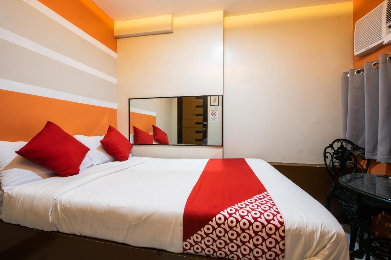 Oyo 475 Pearl Blossom Hotel Manila Bagian luar foto