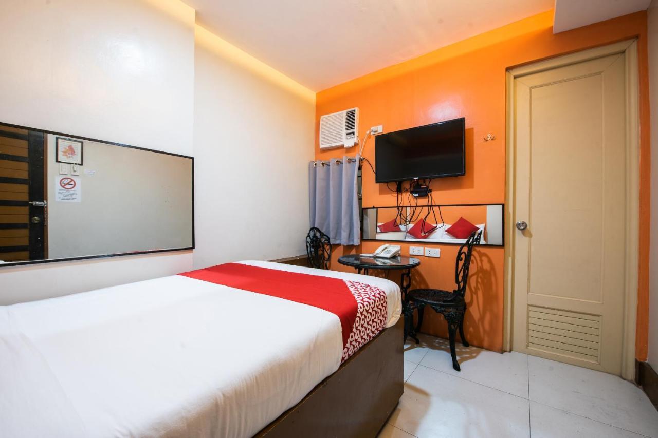 Oyo 475 Pearl Blossom Hotel Manila Bagian luar foto